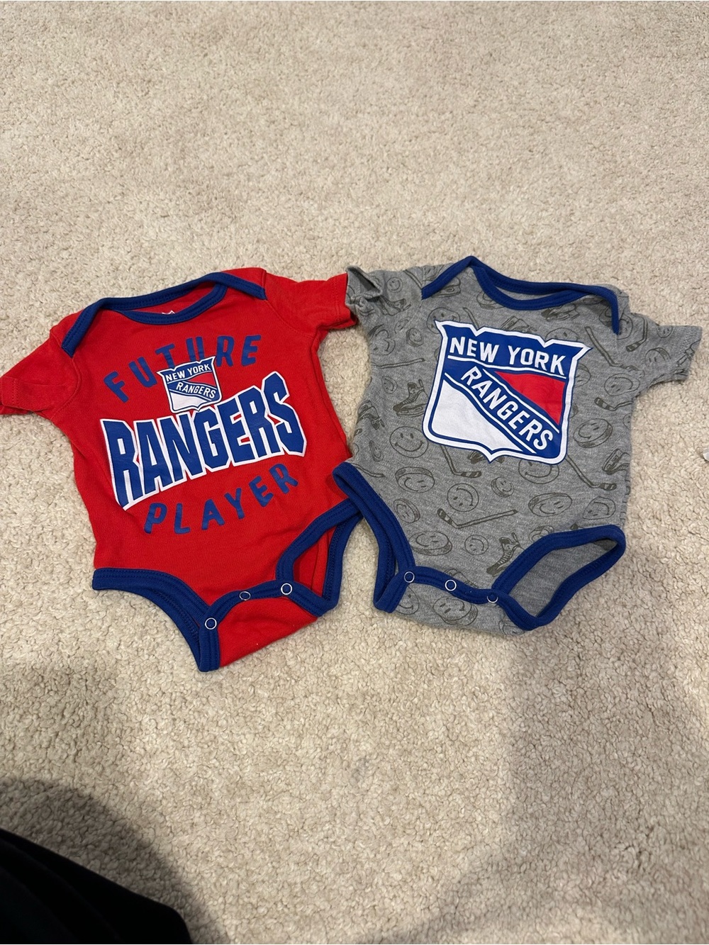 NHL New York Rangers Red & Gray Baby Onesie Set with Blue Trim